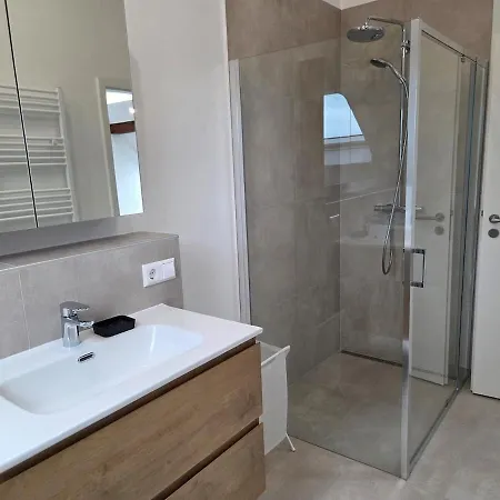 Apartament 2025 Renovated 1br Loft In Lux-belair Luksemburg