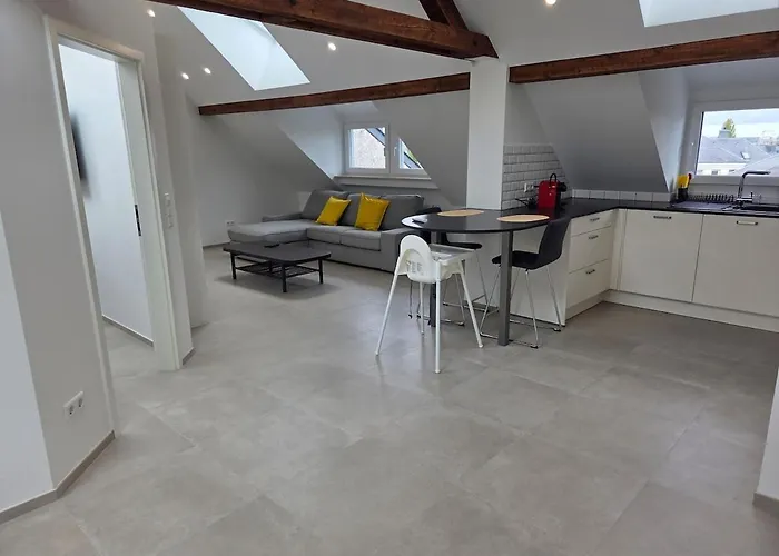 2025 Renovated 1br Loft In Lux-belair *